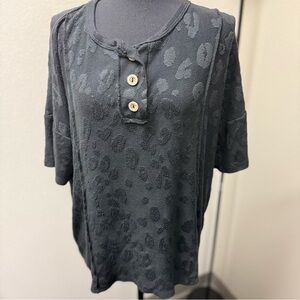 BomBom Women's Textured Black Leopard Print Henley. Made in USA. Size Large